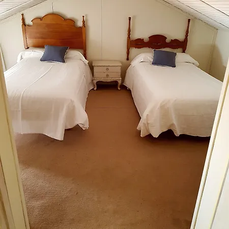 Palacio Del Cobertizo De Santa Ines 4* גרנדה