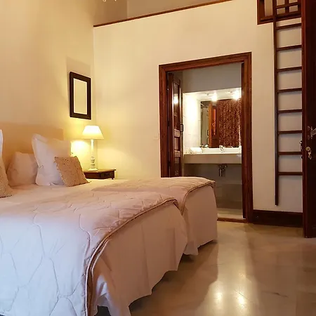 Palacio Del Cobertizo De Santa Ines