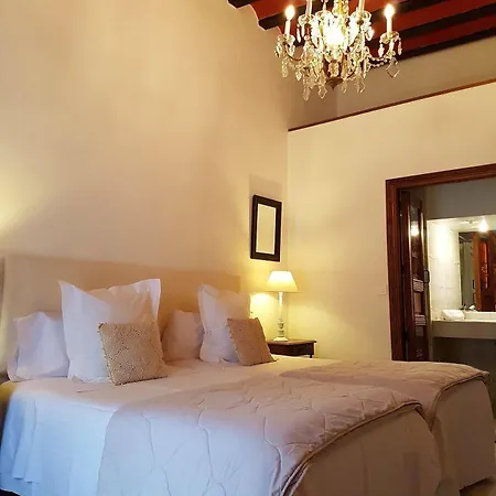 Palacio Del Cobertizo De Santa Ines