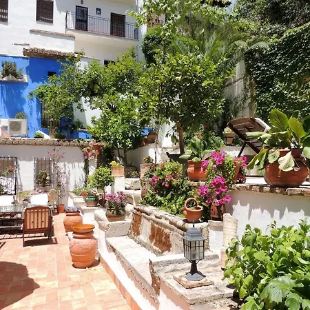 Palacio Del Cobertizo De Santa Ines Oda ve Kahvaltı Granada